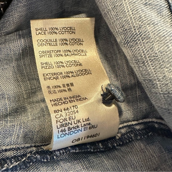 Pilcro and the Letterpress Anthropologie Norah Pintucked Blouse Denim XS Shirt - Picture 10 of 10